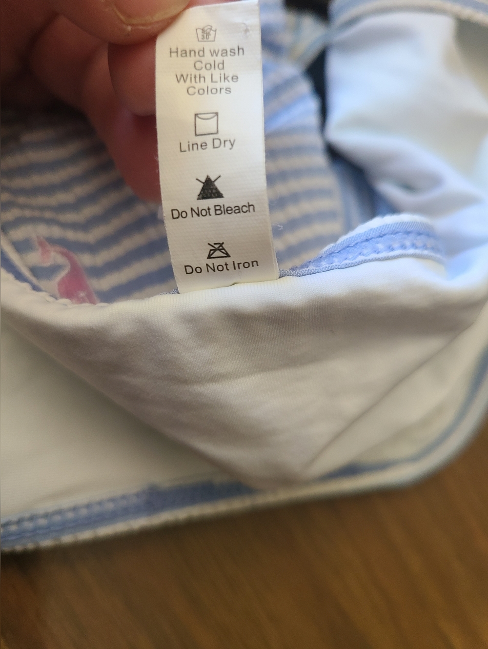 Vineyard Vines Blue/White Seersucker Pink Whales Bikini Bottoms ONLY SZ Med - Picture 7 of 7